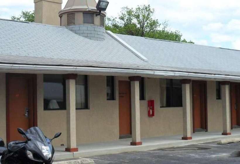 בית מלון כפרי Red Carpet Inn Brooklawn