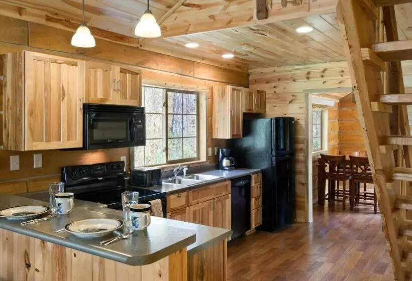 酒店 Rock Crest Lodge And Cabins