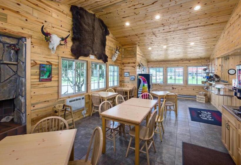 Hotel Rock Crest Lodge And Cabins