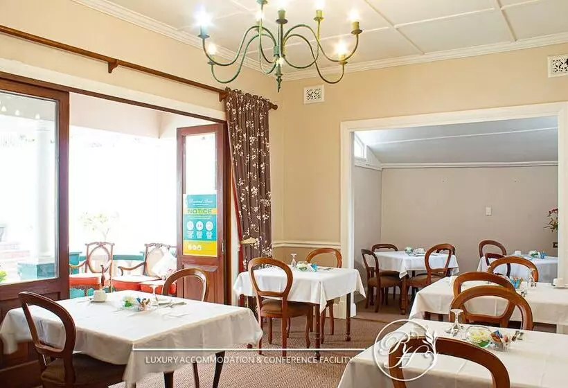 Hotel Roseland House