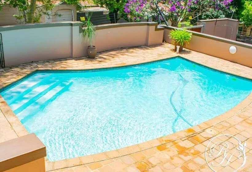 Hotel Roseland House