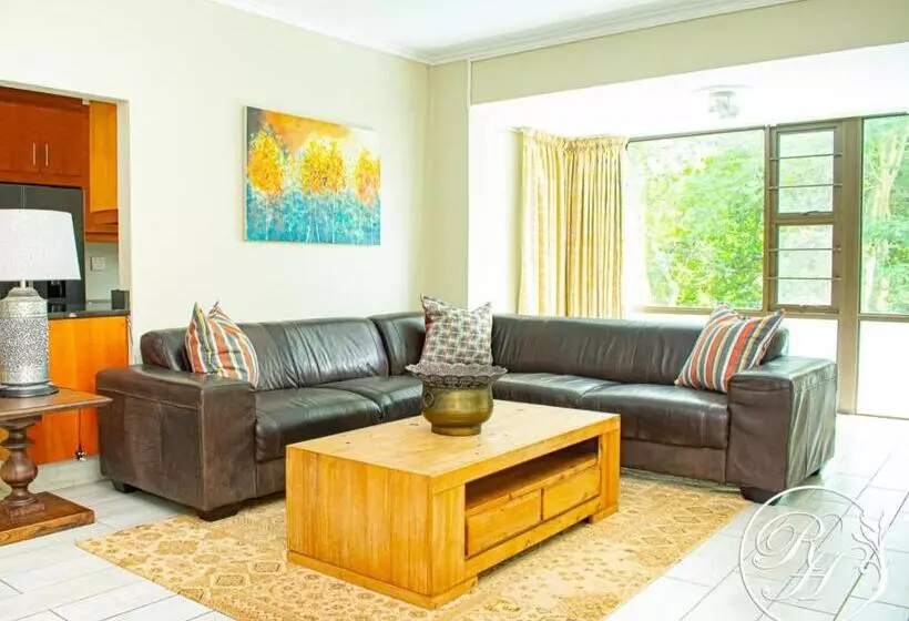 Hotel Roseland House