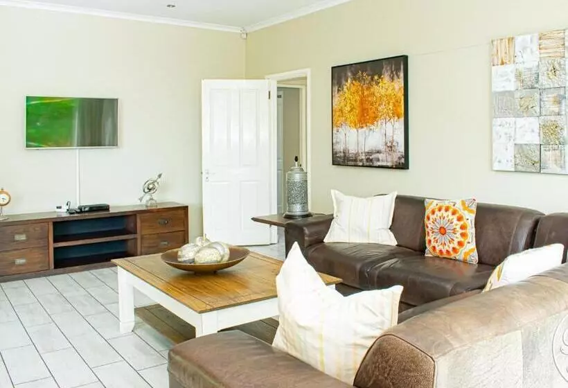 Hotel Roseland House