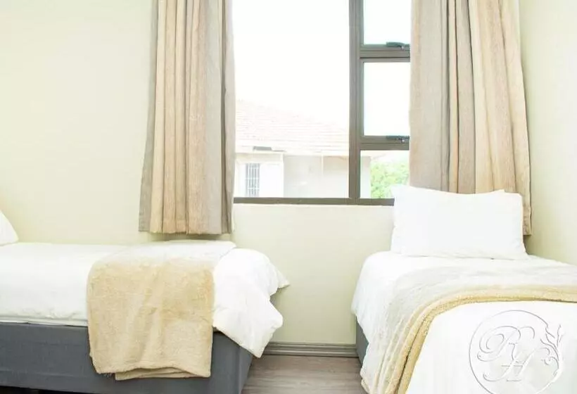 Hotel Roseland House