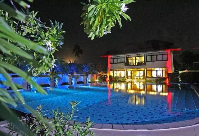 هتل Samui Boat Lagoon