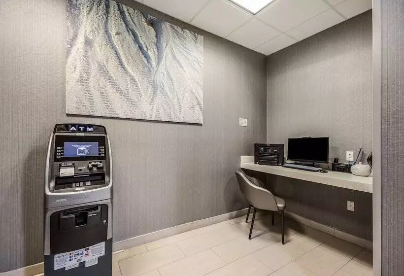 ホテル Springhill Suites By Marriott Enid