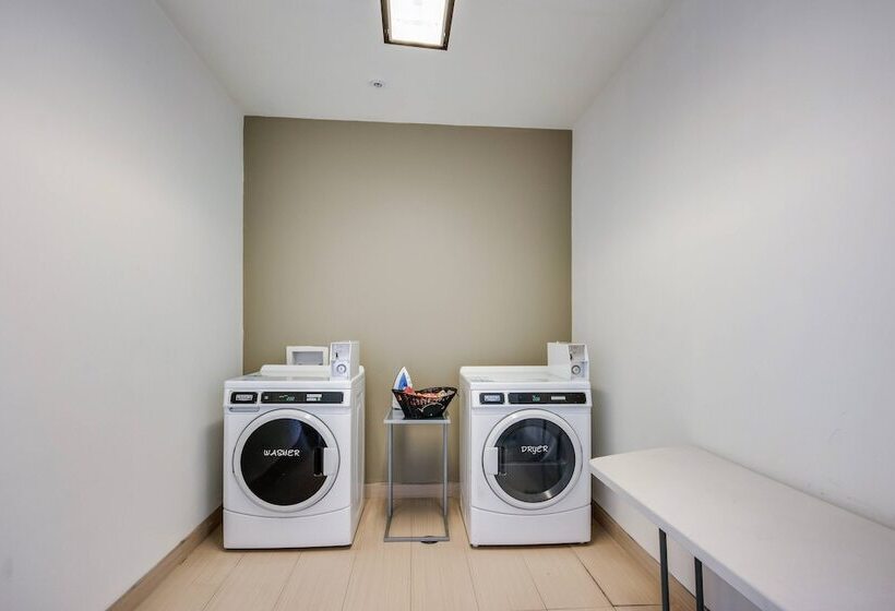 فندق Springhill Suites By Marriott Enid