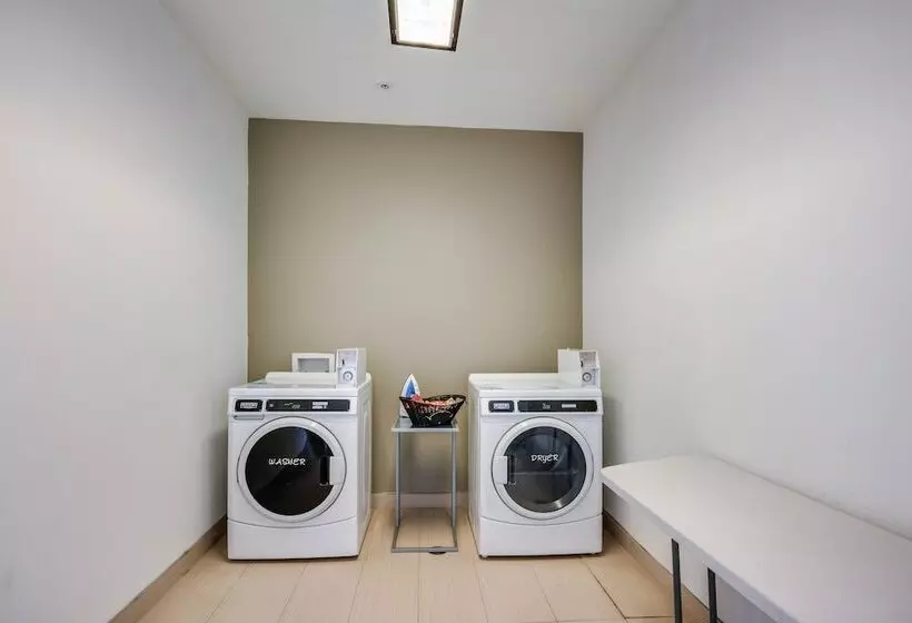 ホテル Springhill Suites By Marriott Enid