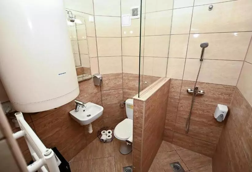 Hotel Vaskó Panzió Borpince