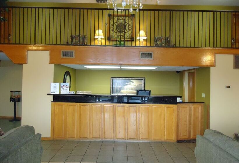 Отель Walnut Inn