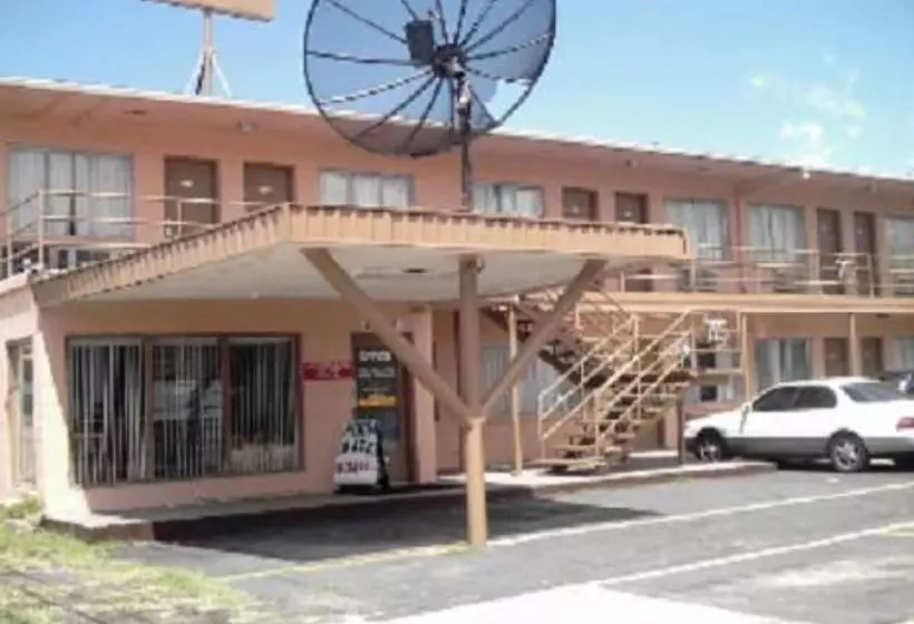 汽车旅馆 Knights Inn Big Spring