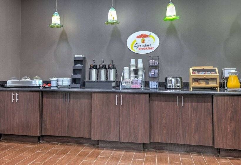 모텔 Super 8 By Wyndham Karnes City