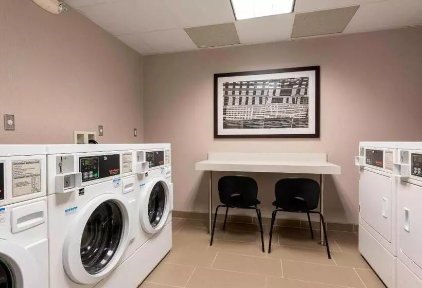 Residence Inn By Marriott Akron South/green