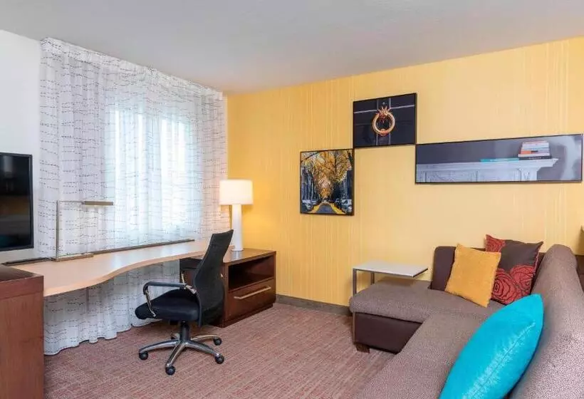 Residence Inn By Marriott Akron South/green