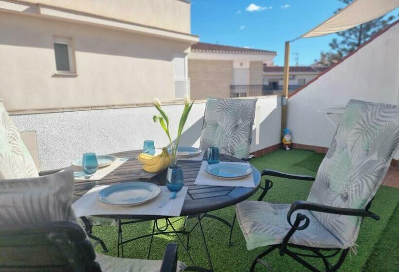 600m De La Playa, Terraza Soleada