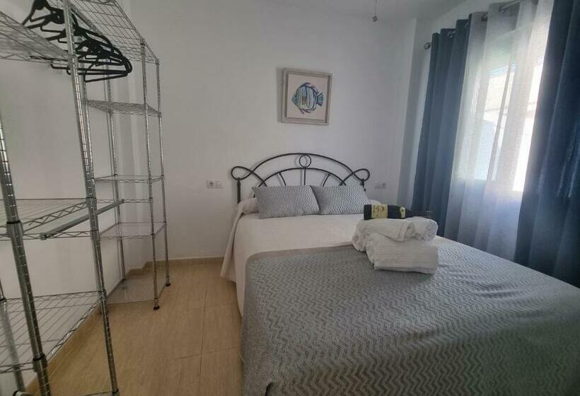 600m De La Playa, Terraza Soleada