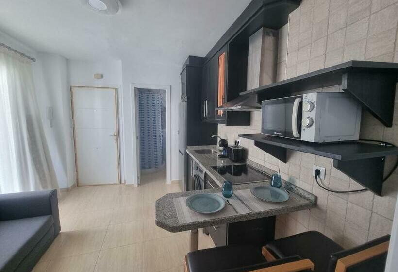 600m De La Playa, Terraza Soleada