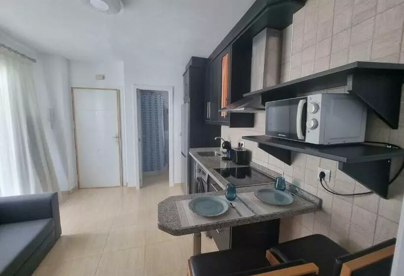 600m De La Playa, Terraza Soleada