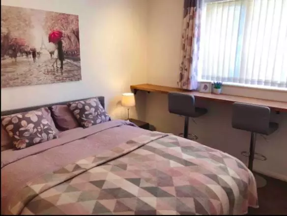 Central Beautiful Renovated Flat Incl Parking