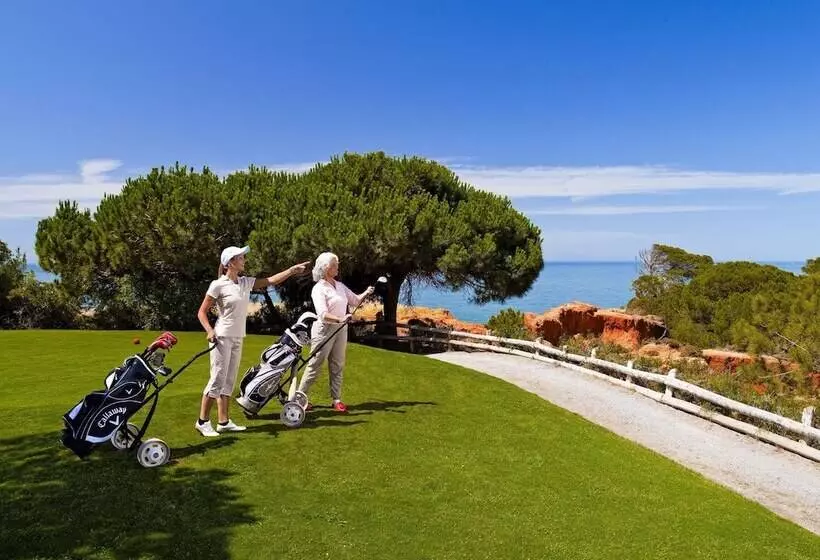 Charming 3 Bed Villa With Pool In Olhos De Agua