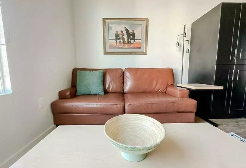 Sleepover 1bd 1ba Downtown Bowling Green Apartments