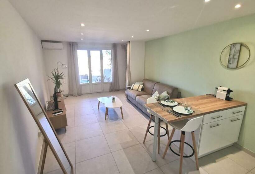 Superbe Appartement Avec Piscine Et Stationnement