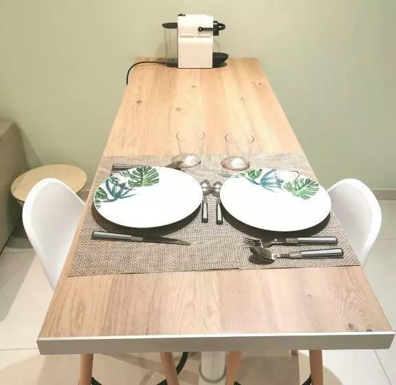 Superbe Appartement Avec Piscine Et Stationnement