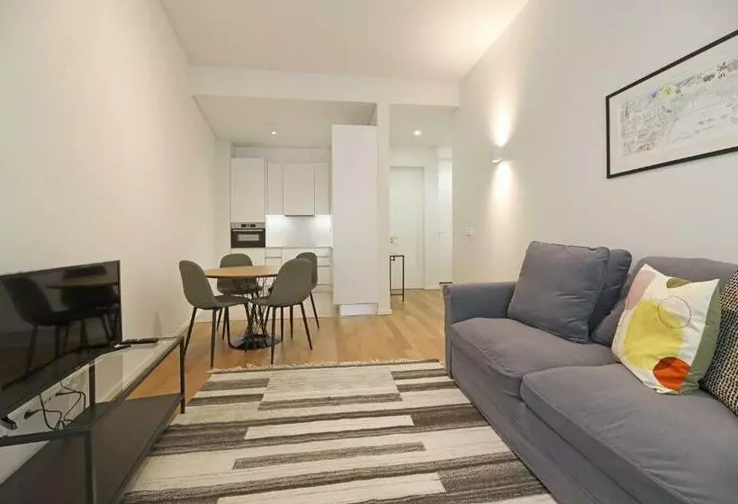 Flh Gaia Homey Flat With Pateo Iii
