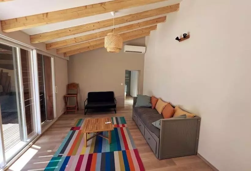 Petit Terme   Piscine   Clim   Parking