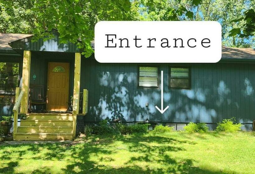 Private Studio Close To Downtown Rhinebeck