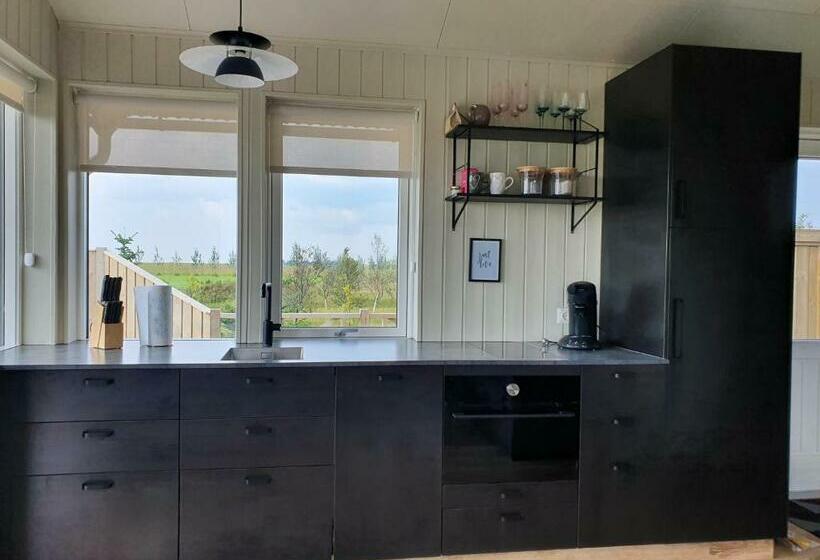 Adorable Cosy And Private New Cabin In The South