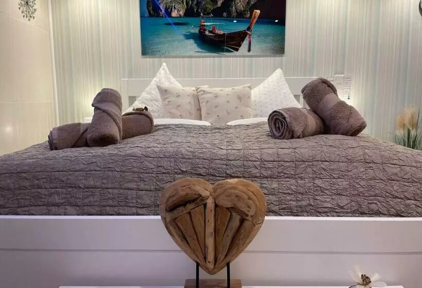 Moderne Ferienwohnung Zur Schlosshöhe