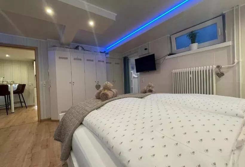 Moderne Ferienwohnung Zur Schlosshöhe