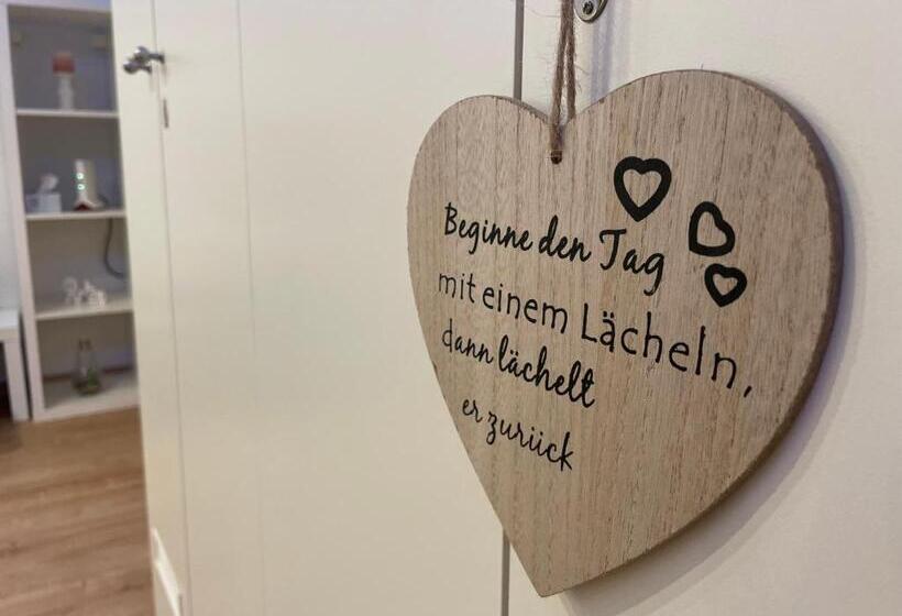 Moderne Ferienwohnung Zur Schlosshöhe