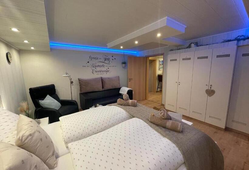 Moderne Ferienwohnung Zur Schlosshöhe