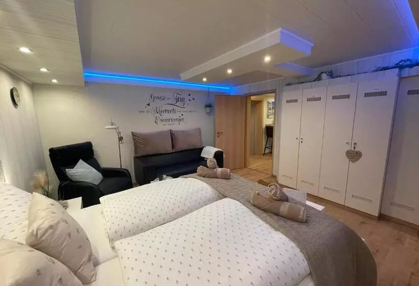 Moderne Ferienwohnung Zur Schlosshöhe