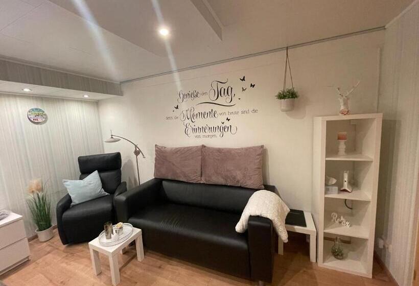 Moderne Ferienwohnung Zur Schlosshöhe