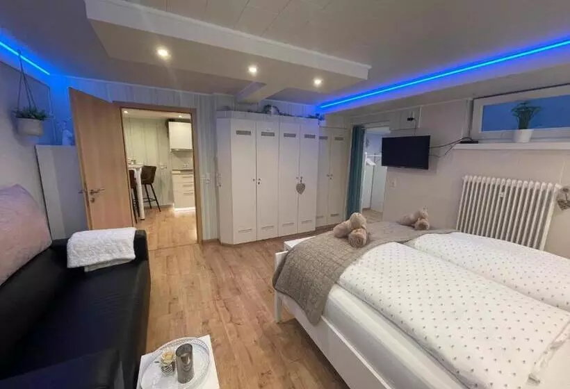 Moderne Ferienwohnung Zur Schlosshöhe