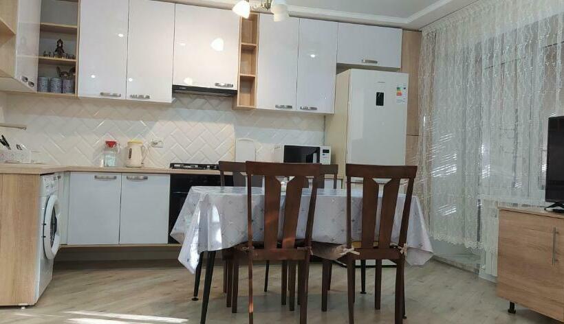 апартаменты г. уральск. по домашнему уютно. трансфер