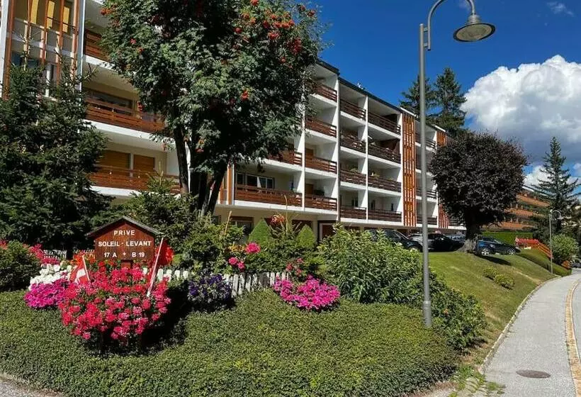 Cozy Central Apartment At A Special Price!