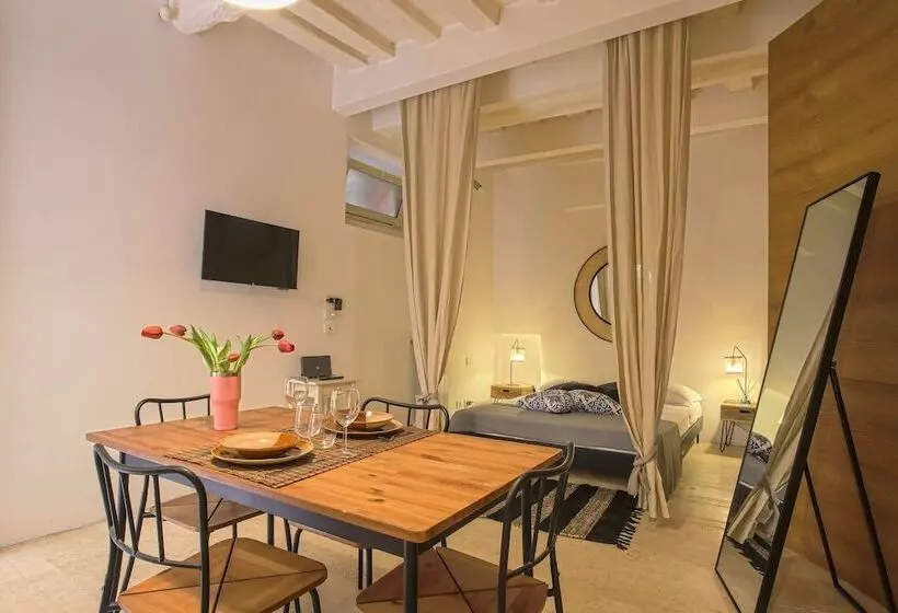 Santospirito Suite   Hosted By Sweetstay