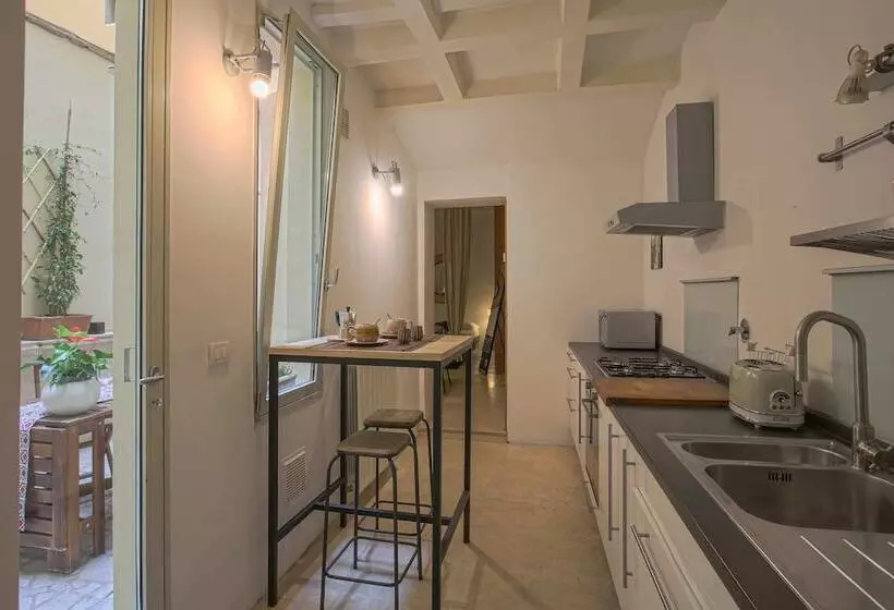 Santospirito Suite   Hosted By Sweetstay