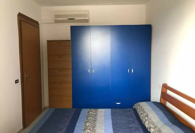 Lovely Apartment 100m Away From Torre Dell Orso Beach