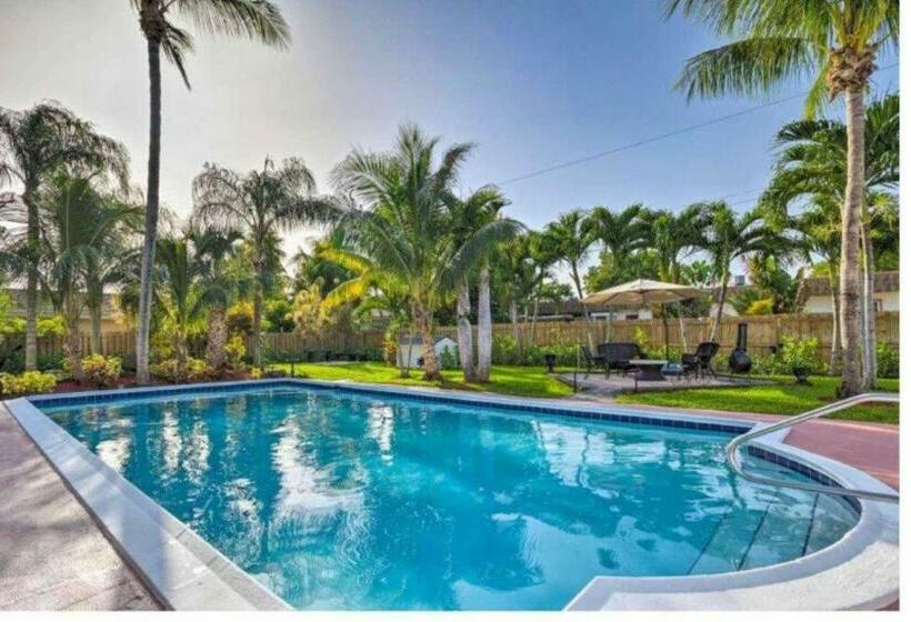 Luxury Mini Resort With Heated Pool