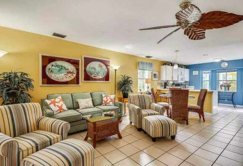 Duval Sea Turtle By Avantstay Great Location Close To Shops Shared Pool