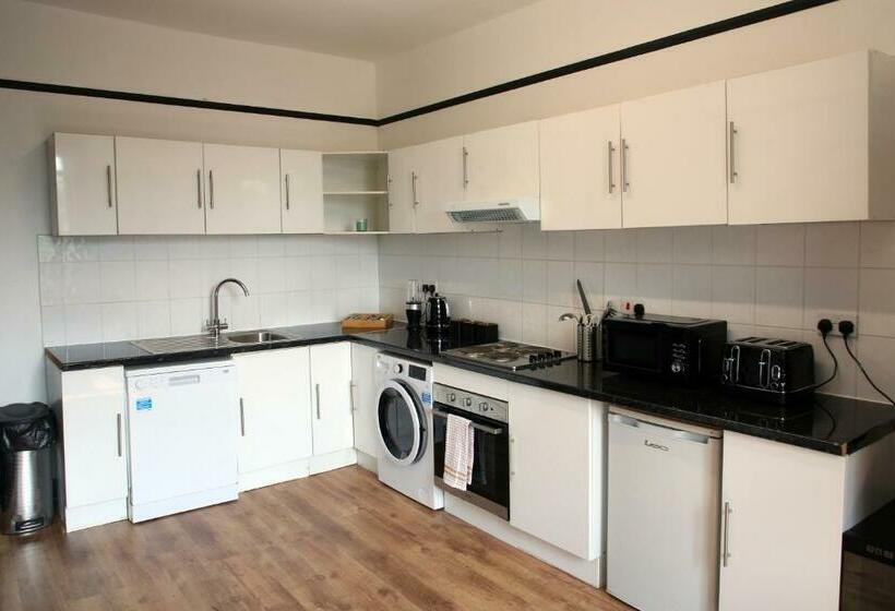 Luxury 3 Bed Apartment In The Heart Of Stamford