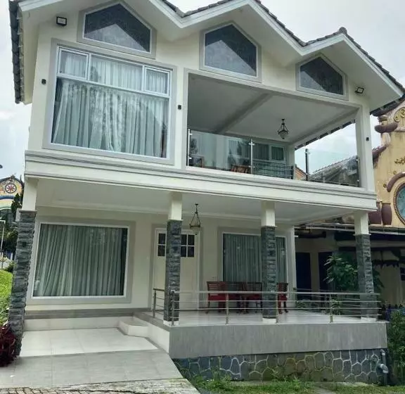 Villa Dalia Puncak Na6 18