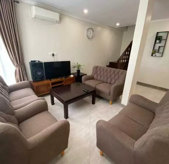 Villa Dalia Puncak Na6 18