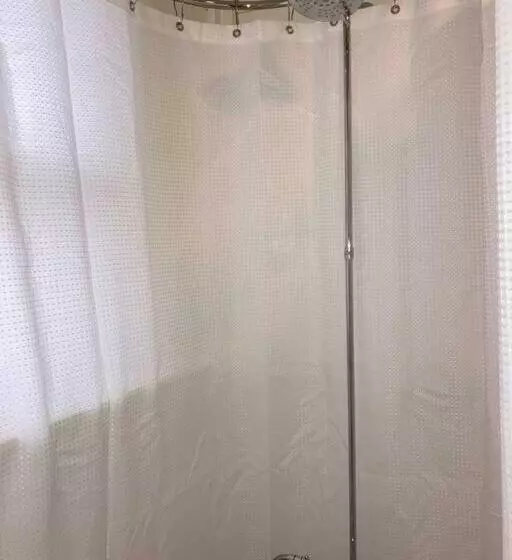 Walk To Bay Street And Historic Downtown Beaufort! Close To Parris Island Mcrd!!