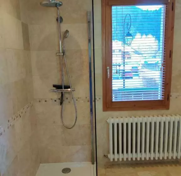 Spacious Ski Chalet In Traditional French Village, Sleeps 8, Four Star With Fibre Broadband